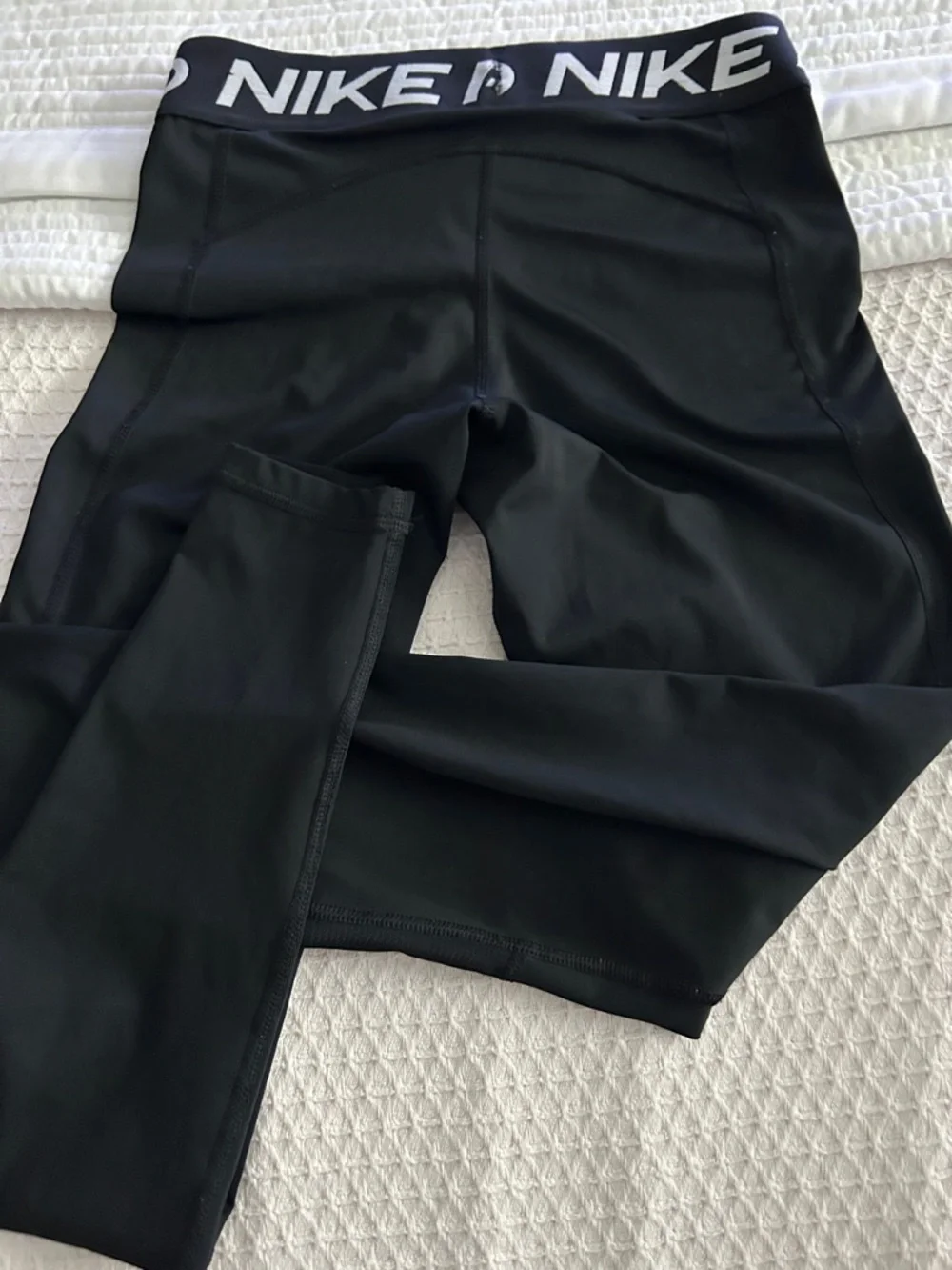 Nike Pro Athletic Leggings - Picture 8 of 10